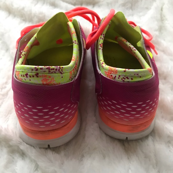 Nike Free Run TR Fit 4 - Pink and Lime Green - Picture 6 of 8